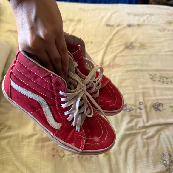 Shoes - Picture 4 of 7